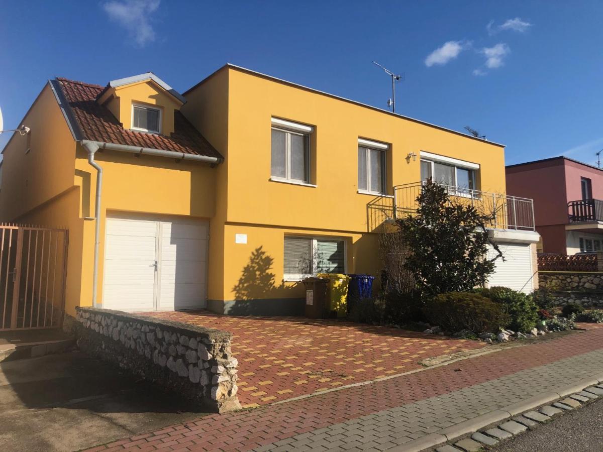 Ubytovani U Jerabku - Parkovani Zdarma Mikulov Zewnętrze zdjęcie